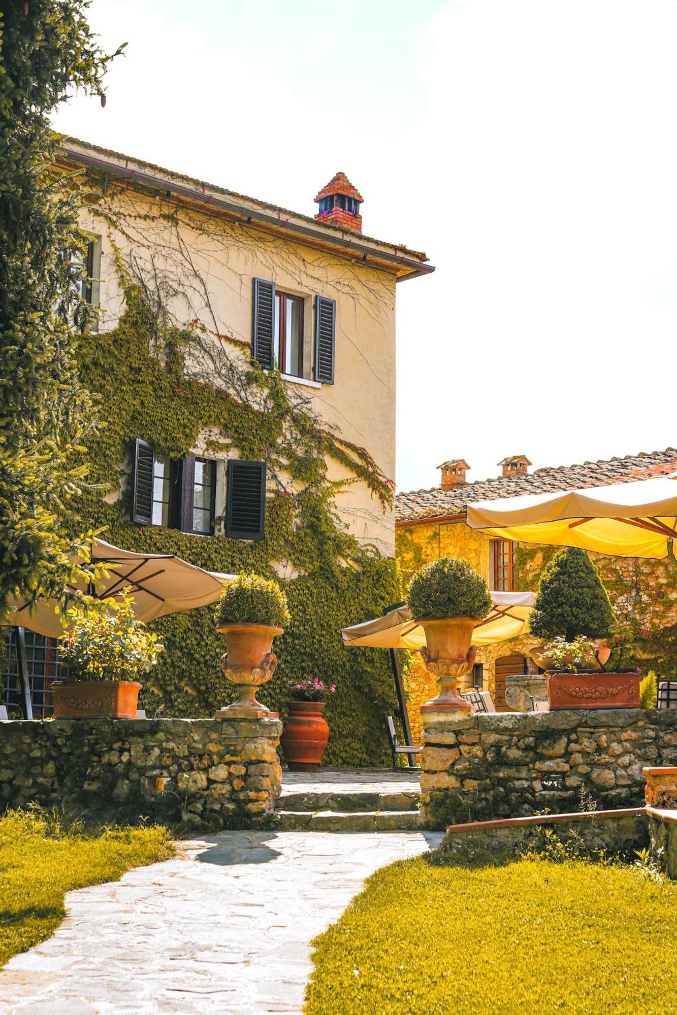 Borgo San Luigi Monteriggioni