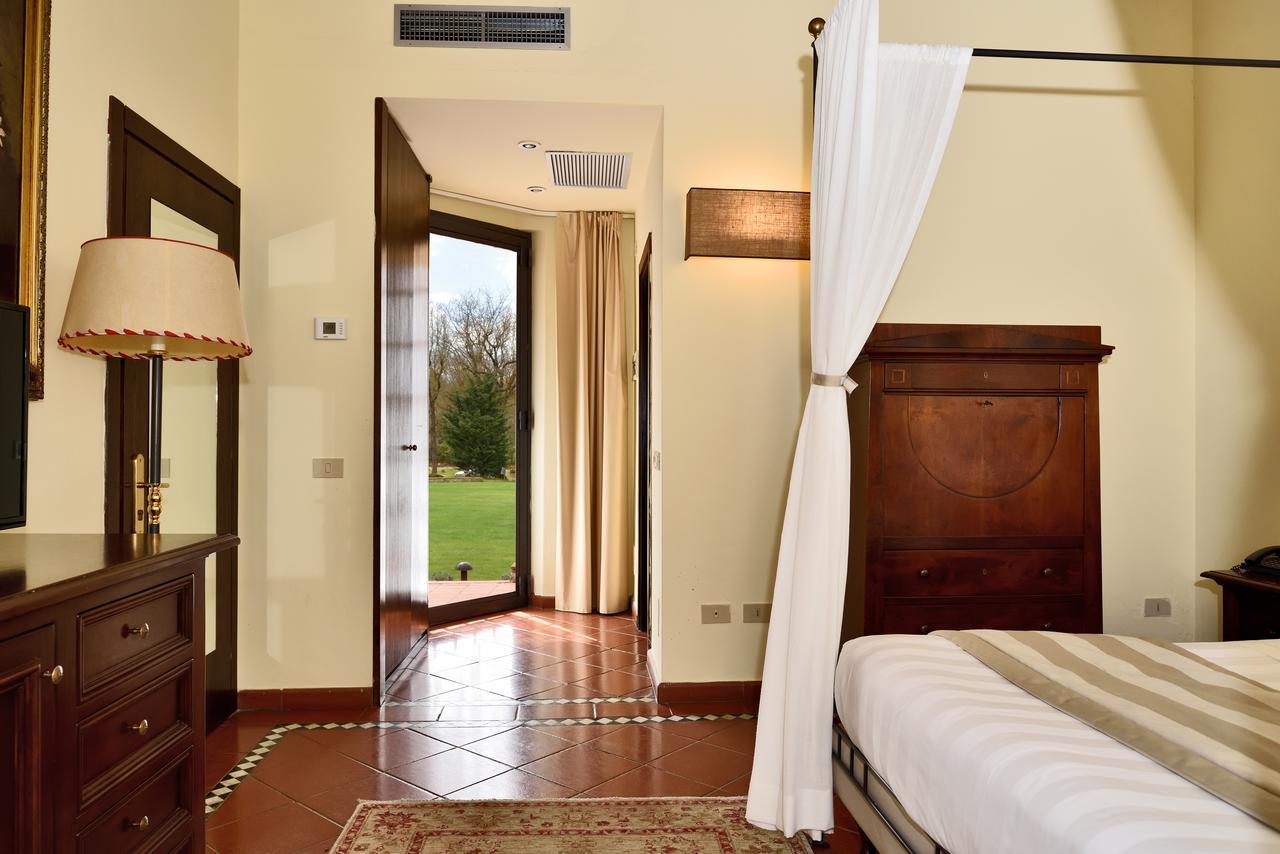 Hotel Borgo San Luigi 4*