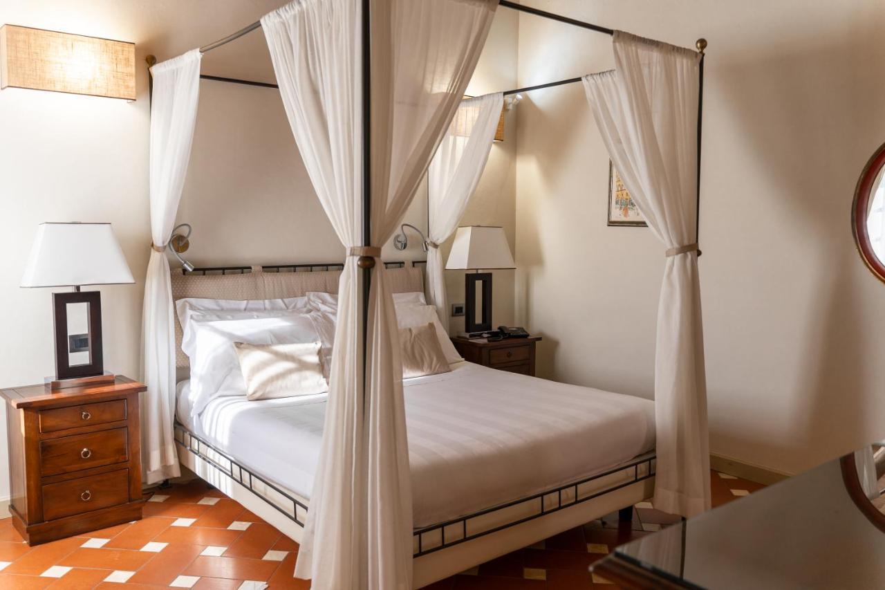Hotel Borgo San Luigi 4*
