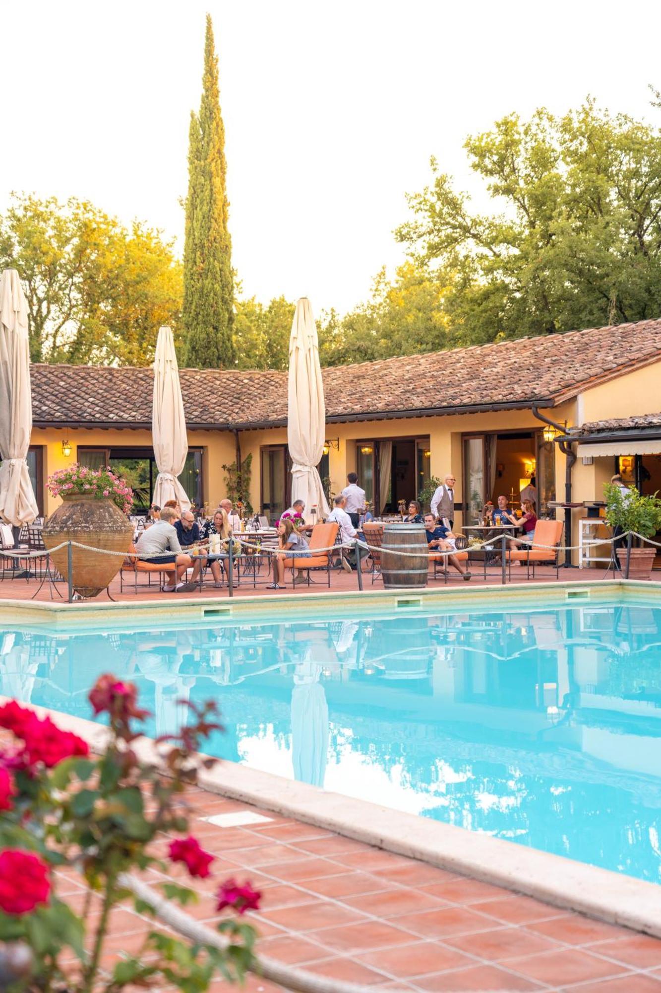 Borgo San Luigi Hotel 4*